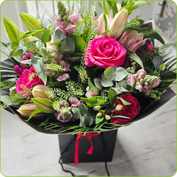 Amour - bouquet for Valentines